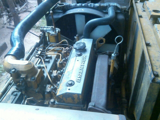 ขายแม็คโคร KOMATSU PC,60~5 สภาพพร้อมใช้งาน เครื่องปั้มดีเยี่ยมเอวแน่น เดินเบาฉีกเลี้ยวได้สบายครับ เอกสารใบแจ้งจำหน่าย