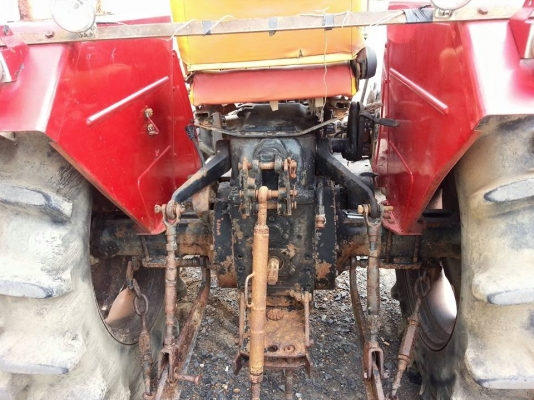 แทรกเตอร์แชมป์ 38 แรง  4 WD 2 เพลาพวงมาลัยเพาเวอร์ ...ตัวเปล่าถูกๆ