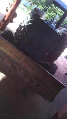 ขายรถไถฟอร์ด6600เสื้อลายใหญ่รถสวยพร้อมใช้ลุยงานหนักๆได้เลยครับเอกสารพร้อมโอนราคา370000