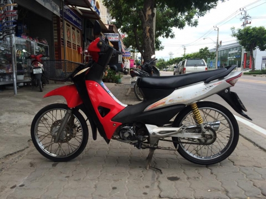 เวฟ100