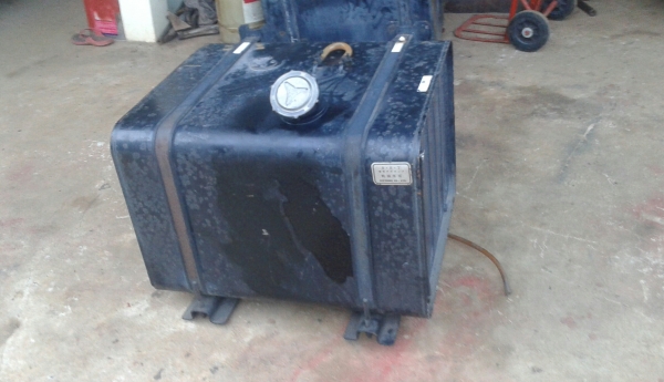 !!!ลดราคาพิเศษ !!!ถังน้ำมัน 200 ลิตร เก่าญี่ปุ่นแท้