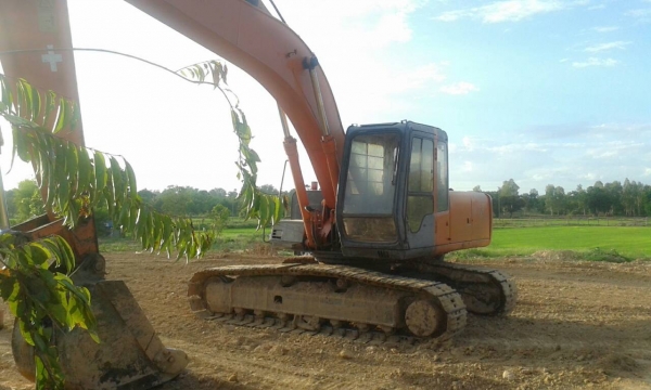 ฮิตาชิ200~2พร้อมใช้ครับ ฮิตาชิ200~2พร้อมใช้ครับ