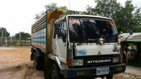 **ดาวน์ 260,000 บ.ต่อรอง/// 10ล้อดั้ม MITSU TF-220แรง หลงเทอโบ **ขายดาวน์เปลี่ยนสัญญาส่งต่อ MITSU FUSO TF-220แรง หลงโบ10ล้อ2เพลาดั้มเนียม สวยๆ MITSUBISHI FN527M-TF6917 6D16-Turbo 220แรง 10สปีด เครื่องเดิม เกียร์เดิม แน่น แรง เกียร์ไม่มีหลุดครับ ช่วงล่างให