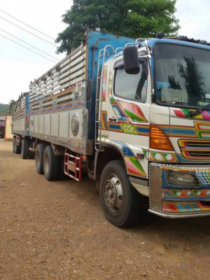 ขายรถสิบล้อ HIno MEGa FM 320 ปี50 พ่วงคอกเกษตรดั้มเนียมอู่เบี้ม นครสวรรค์