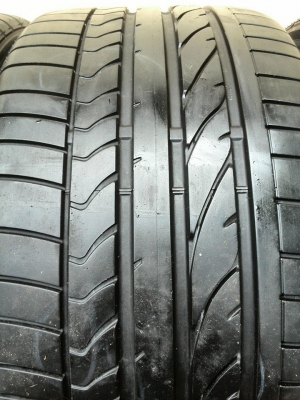 ขายยาง BRIDGESTONE TURANZA RE050A 265-35-18 ปี11 ดอกหนาจัด เทรดแวร์140 หนึบๆ คู่ละ 4,500 บาท