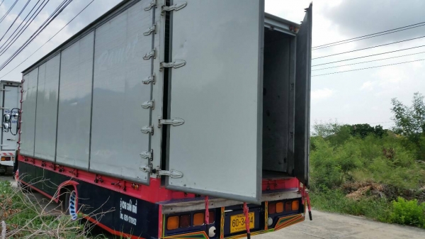 หกล้อใหญ่ อีซูชุ FTR 240 แรงปี54 สภาพเยียมสวยจัดเดิมทั้งคัน  เล่มทะเบียนพร้อมโอน