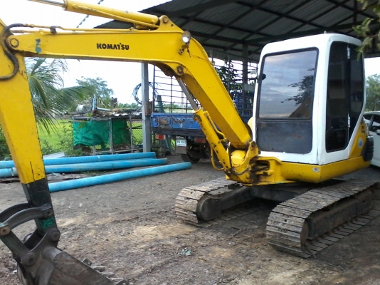 ขาย PC45-1รุ่น7สภาพสวยๆครบๆเครื่องดีปั๊มนิ้วช่วงล่างเต็มแอร์หนาวตัวเดินเงียบฉีกเลี้ยวสบายรถเก่านอก1ปี