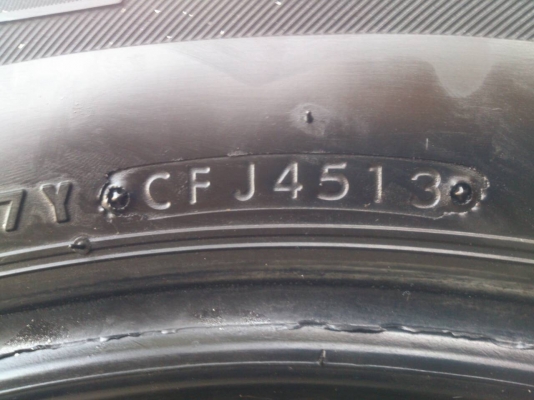 ขายยาง บริดสโตน 265/65R17 ยางสัปดาห์ที่45ปี13 ดอกยางหนาสดเท่ากันไม่แตกลายไม่ร้าวไม่กินข้างไม่มีปะสวยมากๆ จำนวน 1 ชุด