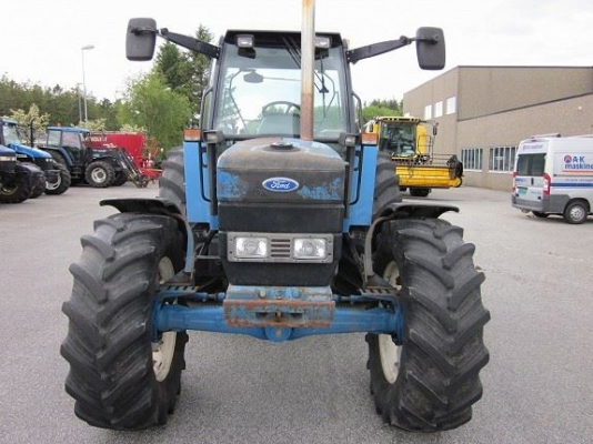 ฟอร์ด 7840 T5 SLE ฟาร์มแทรกเตอร์ (ใช้)