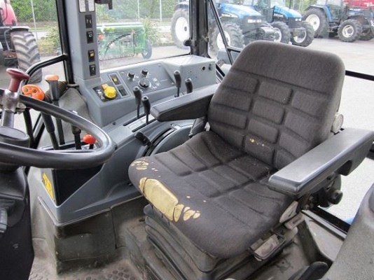 ฟอร์ด 7840 T5 SLE ฟาร์มแทรกเตอร์ (ใช้)