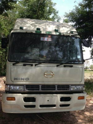 สิบล้อ หัวลาก ฮีโน์ เปอร์เฟียร็ 320 แรง 2เพา สภาพพร้อมใช้งาน ทะเบียนพร้อมโอน ราคา 755,000บ ต่อรองได้