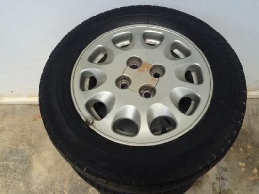 ล้อแม็คขอบ 14 4 รู 100 พร้อมยาง รายละเอียดตามรูป ราคาต่อรองได้ อยู่ใกล้ทางแยกสามพราน นครปฐม