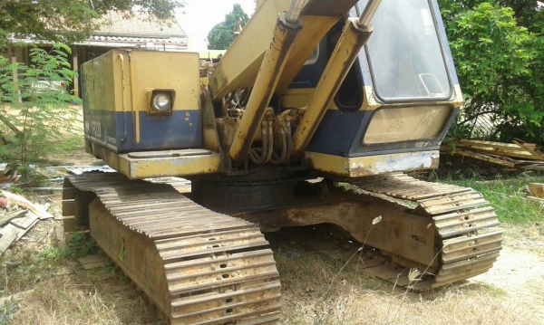 ขายรถแม็กโค โคมัสสุ PC120 - 2 ( เล่มทะเบียน ) ขายรถแม็กโค โคมัสสุ PC120 - 2 ( เล่มทะเบียน )