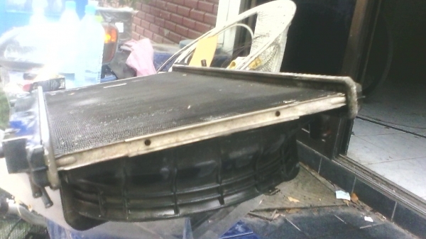 ขายหม้อน้ำเก๋งพร้อมพัดลม2ตัว ไม่รั่ว ไม่ชึม ขายหม้อน้ำเก๋งพร้อมพัดลม2ตัว ไม่รั่ว ไม่ชึม