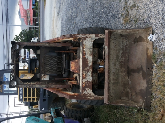 ขายรถตักล้อยาง  TCM รุ่น 631 ขายตามสภาพค่ะ