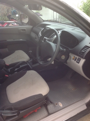 MITSUBISHI TRITON ปี 2011