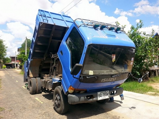 ขายดั้มISUZU NPR120แรง เครื่องดี แคชซีสวย ยางดี ภายในสวย แอร์เย็น สภาพพร้อมใช้งาน เอกสารพร้อมโอน สนใจโทร 090-8588220คุณนะ 093-3258446คุณบิว ID:narong498 หรือเข้าดูสินค้าอื่นๆได้ที่ www.truck.in.th/498 หรือเพจFacebook ณรงค์ ซื้อขายรถมือสอง (เว็บไซต์ส่วนตัว