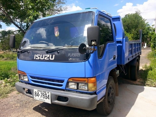 ขายดั้มISUZU NPR120แรง เครื่องดี แคชซีสวย ยางดี ภายในสวย แอร์เย็น สภาพพร้อมใช้งาน เอกสารพร้อมโอน สนใจโทร 090-8588220คุณนะ 093-3258446คุณบิว ID:narong498 หรือเข้าดูสินค้าอื่นๆได้ที่ www.truck.in.th/498 หรือเพจFacebook ณรงค์ ซื้อขายรถมือสอง (เว็บไซต์ส่วนตัว