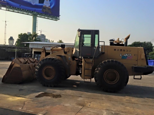 รถตักล้อยาง TCM L40