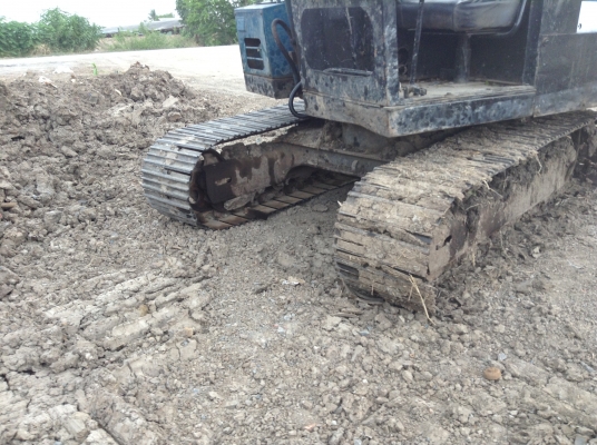 ขาย KOMATSU 10HT สภาพสวยพร้อมใช้งาน เครื่องดีช่วงล่างดี ใบเเทร็กครบ ราคาต่อรองได้