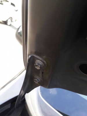 ขายอะแวนซ่า ปี 2011 ราคา 320,000 บาท ติดต่อ คุณเอ๋ โทร.092-6356419