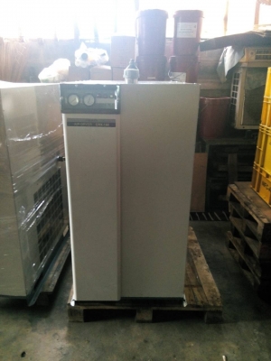 ขายแอร์ดรายเยอร์เครื่องทำลมแห้ง ใช้กับปั๊มลม 75-100 แรง รับประกัน 1 ปี พร้อมใช้งาน