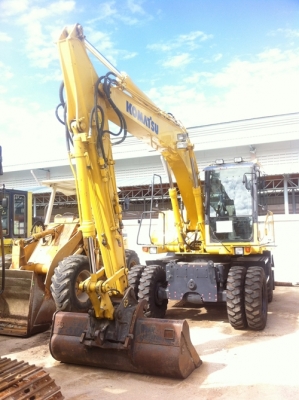 นำเข้าเครื่องจักรกลหนักมือ 2 จากต่างประเทศ Tel.098-858-5524 สามภพ ครับ