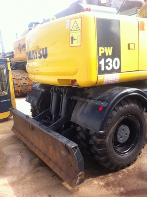 นำเข้าเครื่องจักรกลหนักมือ 2 จากต่างประเทศ Tel.098-858-5524 สามภพ ครับ