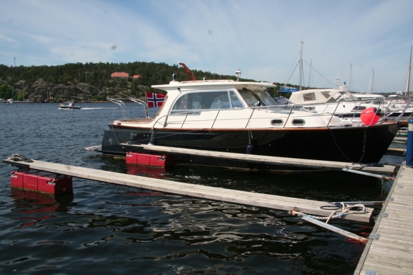 Lobster Yacht Saowanee 34 Molds