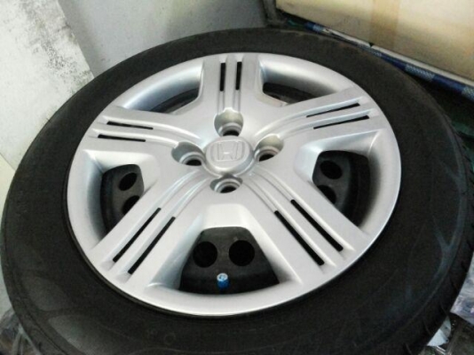 ล้อกะทะ jazz city ยาง 185 60 15 สัปดาห์ยาง 3712