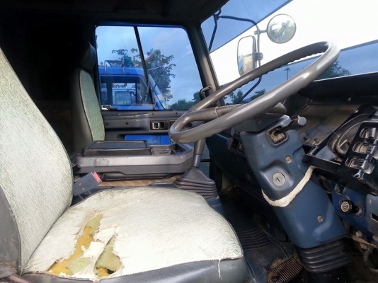 ขายดั้มร็อกกี้195แรง พ.เพาเวอร์ เบรกทิฟฟี่ ภายในสวย แอร์เย็น ยาง825ขอบ16 สภาพพร้อมใช้งาน เอกสารพร้อมโอน สนใจโทร 090-8588220คุณนะ 093-3258446คุณบิว ID:narong498 หรือเข้าดูสินค้าอื่นๆได้ที่ www.truck.in.th/498 หรือเพจFacebook ณรงค์ ซื้อขายรถมือสอง (เว็บไซต์