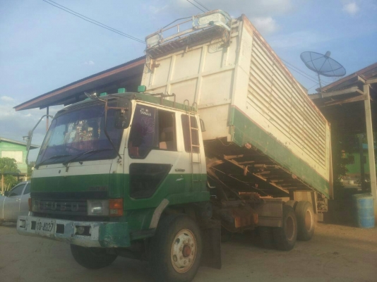 ขายรถบรรทุก10ล้อ ขายรถบรรทุก10ล้อ