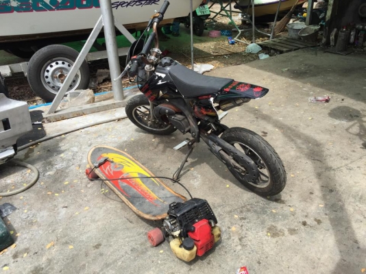 ขายสเก็ตบอร์ดน้ำ/รถมอไซค์เด็กวิบาก ขายสเก็ตบอร์ดน้ำ/รถมอไซค์เด็กวิบาก