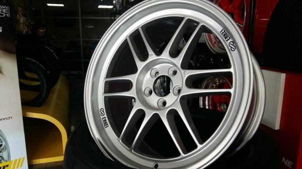 ขายล้อใหม่ RPF-1 ขอบ18 กว้าง8.5 5รู100 วงละ 6000 บาท