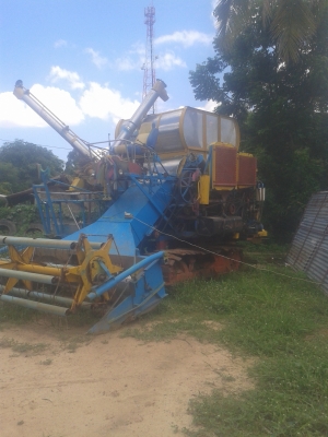 ขายรถเกี่ยวข้าวราคาถูก 0929808941,0924251789