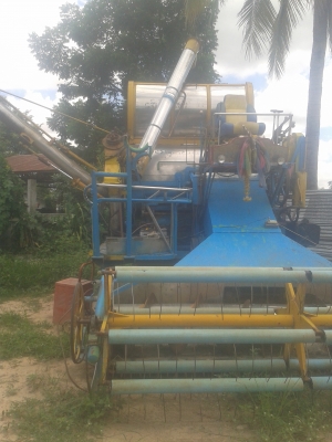 ขายรถเกี่ยวข้าวราคาถูก 0929808941,0924251789