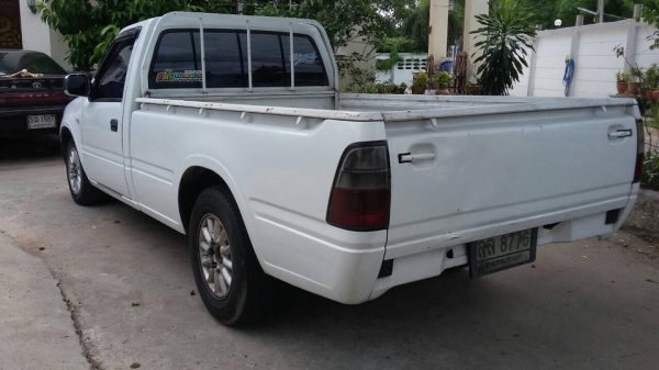 ดราก้อนตอนเดียว เครื่อง2500 รถวิ่งน้อย สีสวย รถพร้อมใช้งาน เครื่องดี คัสซีสวย แอร์เย็น ภายในสะอาด