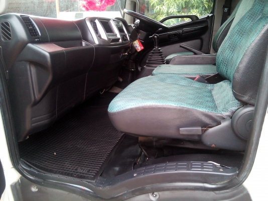 6 ล้อกลาง  *Euro.3*  HINO *ซีรีย์500*  FC9J 150 แรงม้า *คอมมอนเรว*  *ยาว 5.50 ม.*  รถสวยเดิม+สวยจริง * รถห้างแท้ * มีเล่มพร้อม*