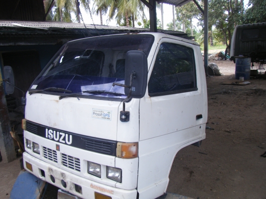 ขายหัวเก๋ง ISUZU elf ยกหัวได้ครับ 38,000บาท (ก่อนปรับสภาพ)ส่งได้ครับ 0892095791 บอย