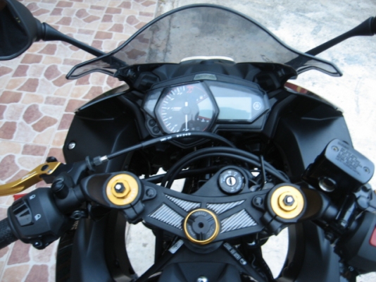 ขาย yamaha r 3 ปี 2015 สภาพเหมือนรถใหม่