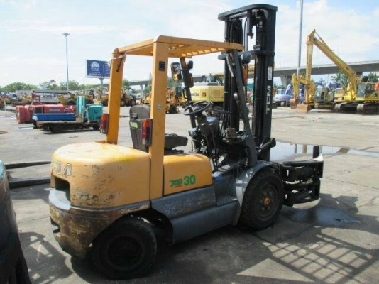 TCM FHG30N5 ขนาด3ตัน เสาสูง4เมตร เกียร์ธรรมดา เครื่องยนต์เบนซิลH25 ตัวหนีบกลม รถญี่ปุ่นแท้ ราคาต่อรองได้0816161541