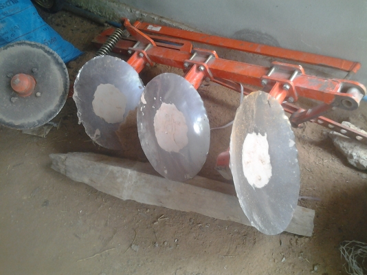 ขายตามสภาพรถไถ14แรงคูโบต้ามีพานหลังมีดันหน้าสภาพสวย