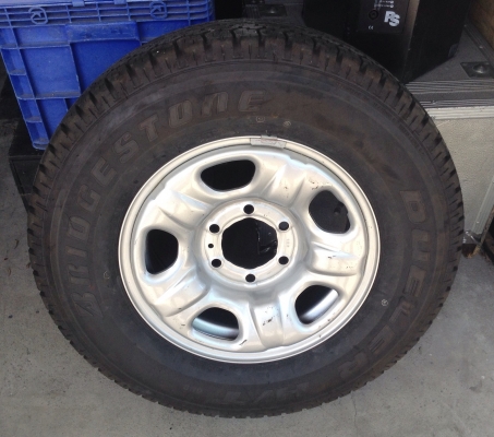 ขายยาง bridgestone dueler ht 689 (รับเอง2500) ขายยาง bridgestone dueler ht 689 (รับเอง2500)