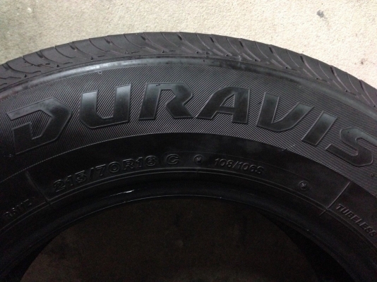 ยาง 215 70 16 ปลายปี14 BRIDGESTONE DURAVIS R611 ยาง 215 70 16 ปลายปี14 BRIDGESTONE DURAVIS R611