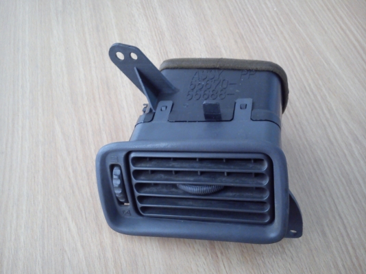 กรอบช่องแอร์ข้างซ้าย ของรถ TOYOTA COROLLA AE100 AE101