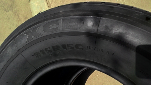 215R15C. MICHELIN XCD ปี12 มี 2 เส้น tel.081-427-3941 215R15C. MICHELIN XCD ปี12 มี 2 เส้น tel.081-427-3941