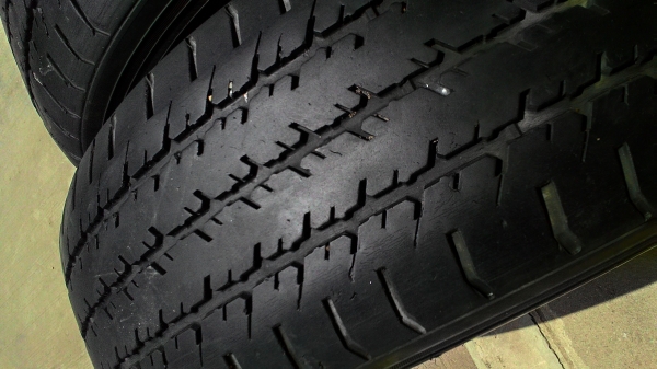 215R15C. MICHELIN XCD ปี12 มี 2 เส้น tel.081-427-3941 215R15C. MICHELIN XCD ปี12 มี 2 เส้น tel.081-427-3941