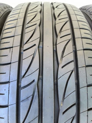 ขายยาง BRIDGESTONE AR10 195-55-15 ปี12 ดอกสวย เท่ากันทั้งสี่เส้น ไม่มีปะ ชุดละ 4,400 บาท
