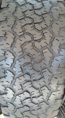 ขายยาง bf 265/70/16 จำนวน 1 ชุดครับ ลองดูเผื่อท่านใดสนใจ