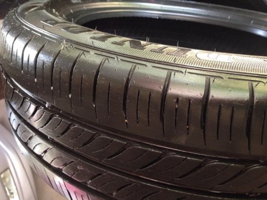 - ขายยาง Dunlop Enasave  205/55/16  ปี14